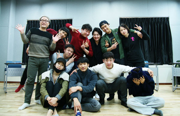 연극 ﻿﻿‘12﻿﻿인의 성난 사람들﻿﻿’﻿﻿ 대학로 뜨겁게 달군다