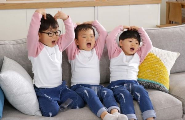 웃음꽃이 가득 핀 삼둥이, 덩실덩실 애교삼매경
