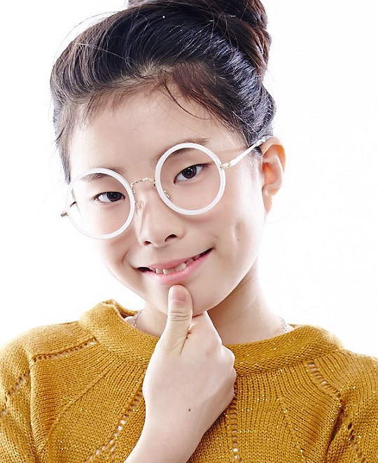 4월에 개봉 영화 '소년의 부채'에서 아역 열연 정민채