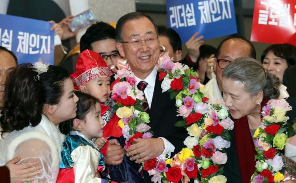 반기문 귀국에 노연령층만 큰 관심 ...중장년층 관심 별로
