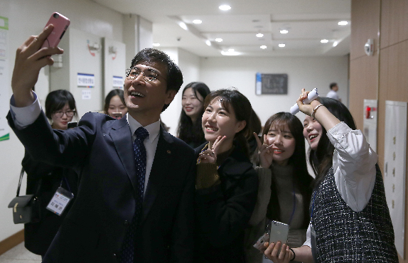 안희정 충남지사편 시청률이 이재명 시장편 보다 높았나?