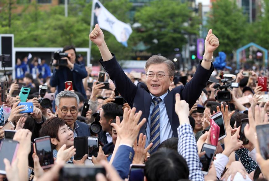 워싱턴 포스트, 문재인 후보와 단독 인터뷰 보도