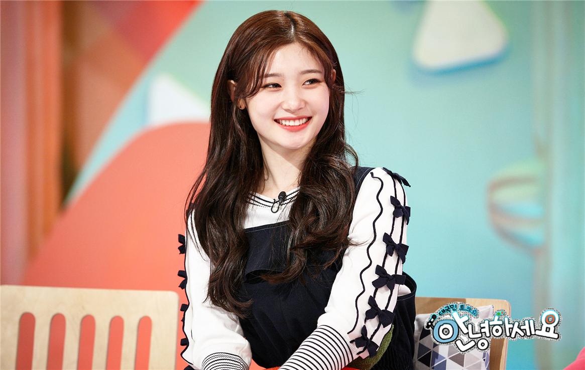 ‘안녕하세요’ 정채연, “첫 키스신 상대가 이 자리에 있다”