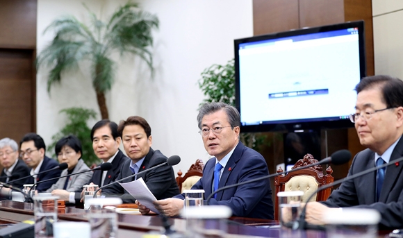 문 대통령, “남북대화 분위기 평창동계올림픽 이후까지 살려야”