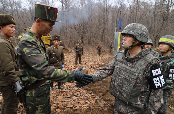 철원 DMZ 화살머리고지 일대 남북 연결도로 개설