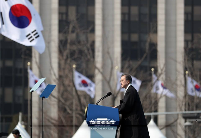 문 대통령, “‘신한반도체제’는 우리가 주도하는 100년의 질서”