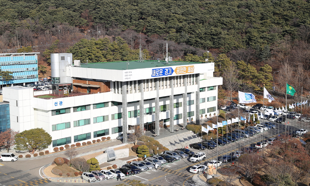 이재명 표, '청년배당' 다음 달부터 본격 시행