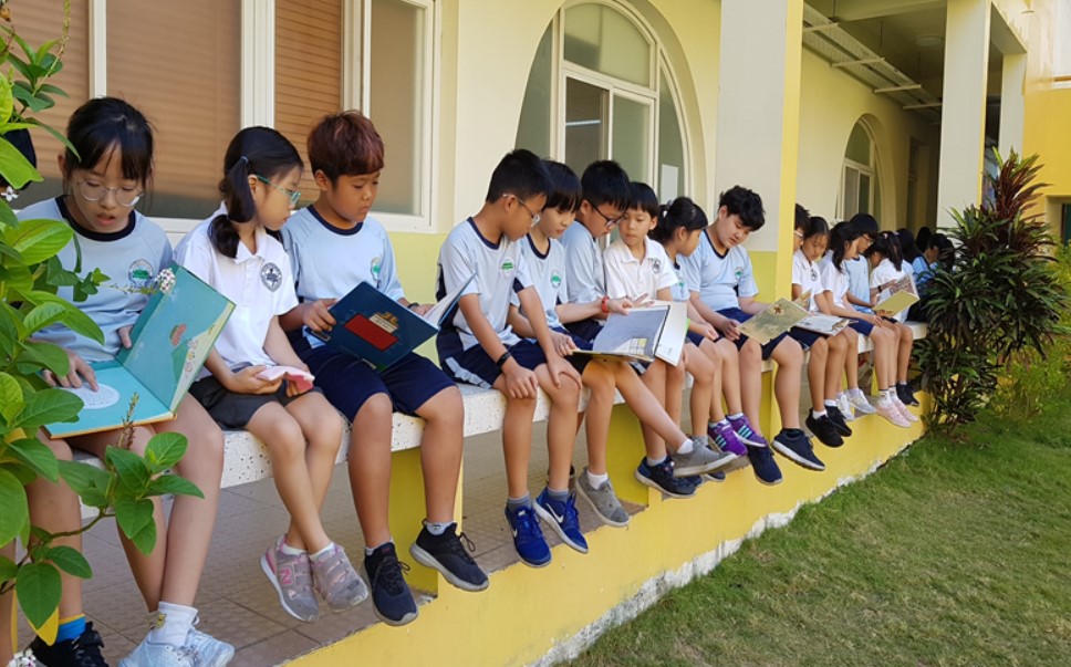 호치민시한국국제학교 ‘다독다독 함께 읽는 독서 멘토링’