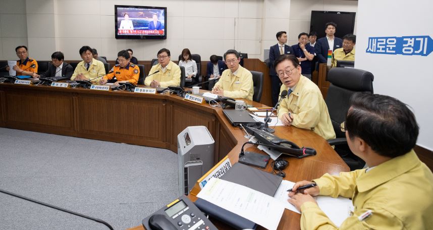 이재명, “헝가리 사고 피해자 가족 필요한 것 1대 1로 지원하라”