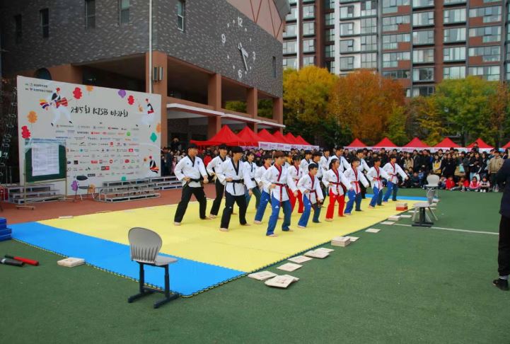 북경한국국제학교 학부모회 제5회 KISB바자회 개최