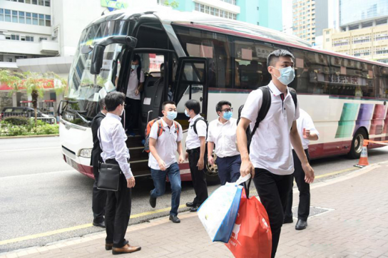 中 164명 내지 핵산검사 지원팀 홍콩 도착