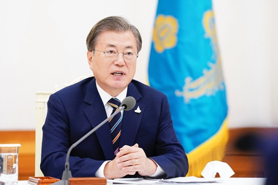 문 대통령 “특정 교회 때문에 한국 방역 한순간에 위기…”