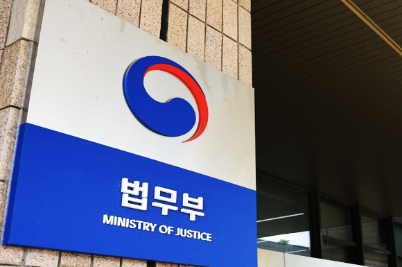 외국인 근로자 한국 사회 적응 돕는 맞춤형 한국어 교재 개발