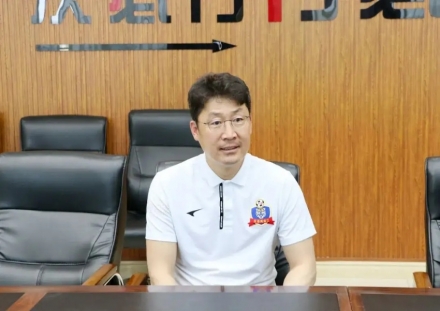 “축구는 혼자 하는 게 아니다”...이기형 감독이 말하는 연변의 ‘5연승 공식’