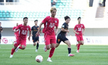 홈 6연승 질주한 연변룽딩, 포브스 결승골로 리그 5위 도약