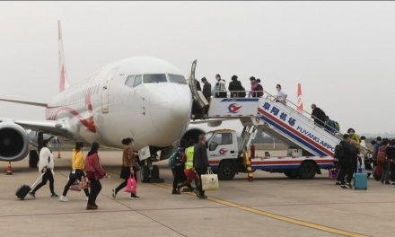 비행기 타본 적 없는 중국인 9억 명, 왜?