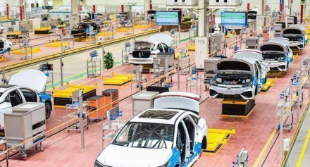 “중국에 이렇게 밀릴 줄은 몰랐다”… 일본 자동차 산업, 자신감의 붕괴