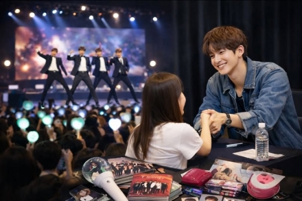“팬심을 넘어 산업으로”… K-팝 팬덤 문화의 또 다른 얼굴