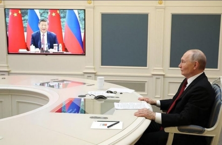 시진핑, 푸틴과 화상 회담… “중·러, 글로벌 전략 안정 공동 수호”