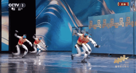 공연이 아니라 시연… 춘완 로봇에 쏠린 세계의 시선