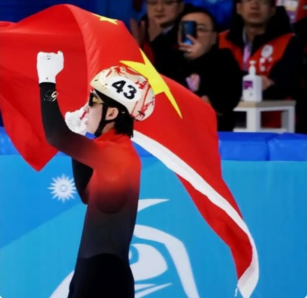 임효준 ‘노메달’에도 광고는 계속… 中 “팬덤이 스포츠 스타 가치 재편”