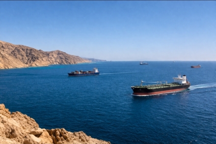 35개국, 호르무즈 해협 통항 재개 긴급회의…이란 “적대국엔 봉쇄 유지”