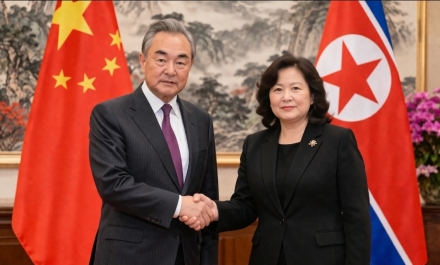 왕이, 평양서 최선희와 회담…“중·북 협력 확대·전통 우의 강조”