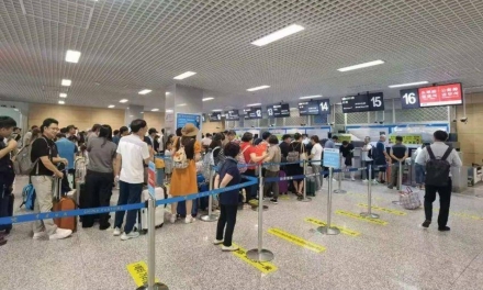 연변에 관광객 몰린다…연휴 150만명·연길공항 127만명 ‘역대 최대’