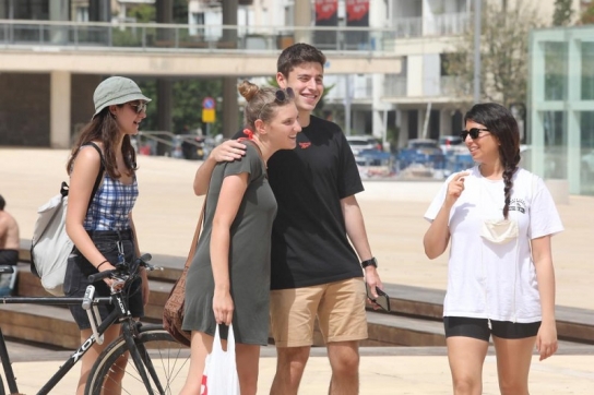 이스라엘 야외 ‘마스크 착용령’ 해제