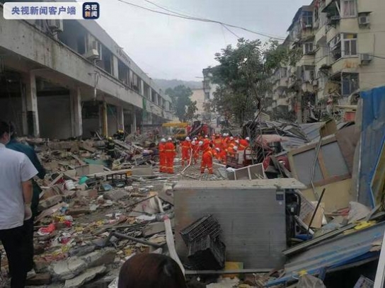 中 후베이 재래시장 가스 폭발 사고 .. 12명 사망