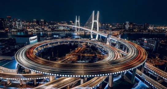 中, 상반기 GDP 전년 동기 대비 12.7% 증가