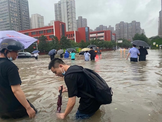 中 허난성 폭우로  25명 사망, 7명 실종