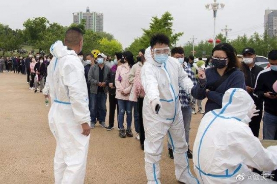 中, 19일 코로나19 지역 확진자 3,833명 추가 발생