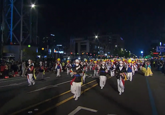 서울, 부처님오신날 연등축제 '성황'