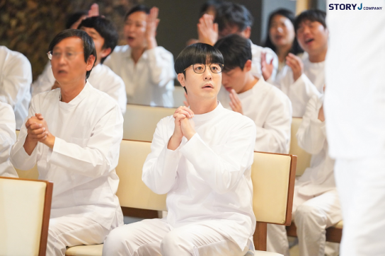 '모범택시2' 배유람, 파격적인 샤기컷 스타일…클럽 잠입 대활약