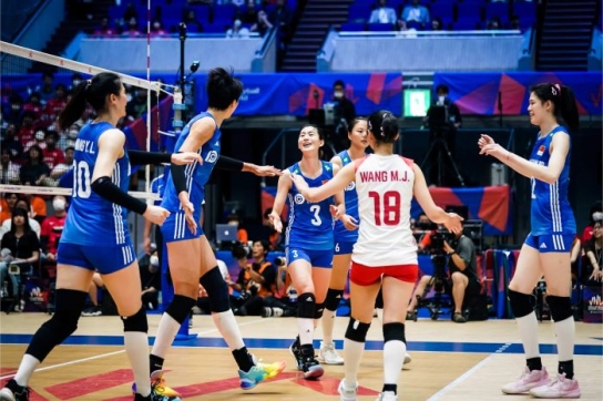 中 여자배구, 일본에 3-0 완승… VNL 4전 4승