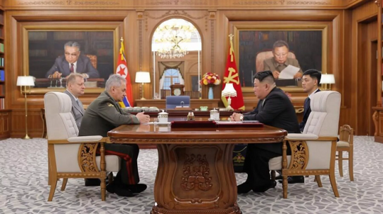 김정은, 쇼이구 당중앙청사 초청 오찬… "안보·국방 문제 논의"