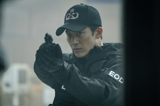 배우 이완, ‘국민사형투표’로 6년 만에 안방극장 컴백!