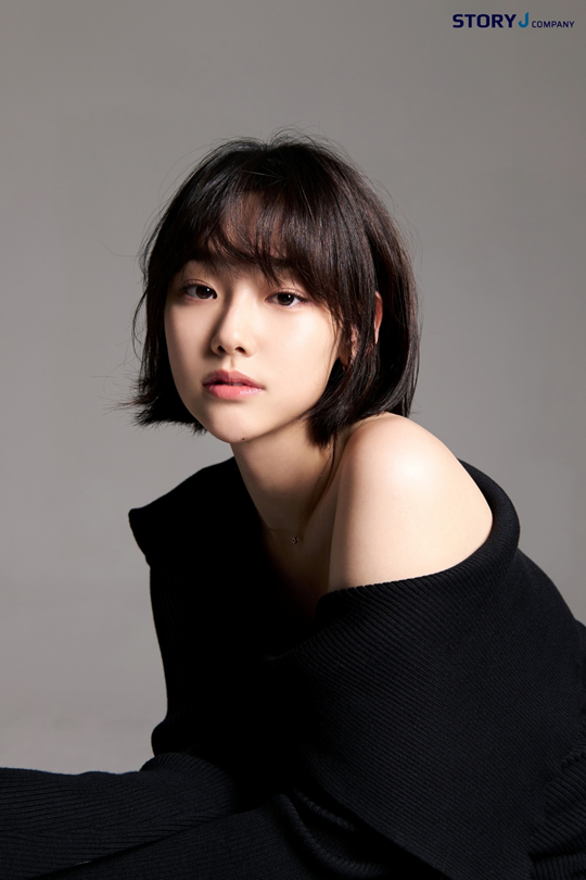 배우 강미나, 전북 현대 찐 사랑에서 시축까지! 성덕된다