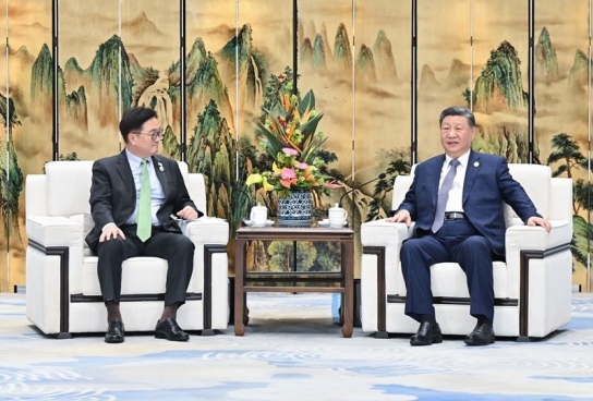 우원식 국회의장, 시진핑 중국 국가주석과 회동
