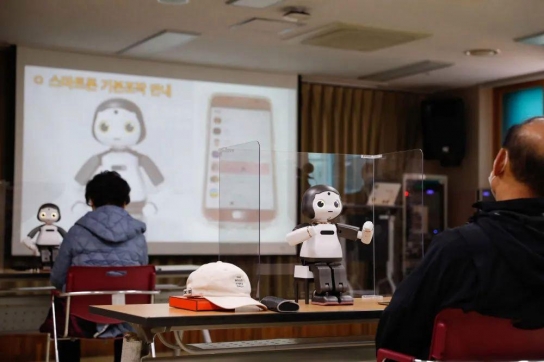 "고령화 가속화 속 치매 환자 100만 명 시대 진입 임박…가족 부담도 가중"